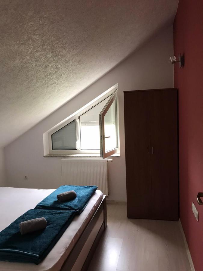 Apartmani Dino Blagaj Esterno foto