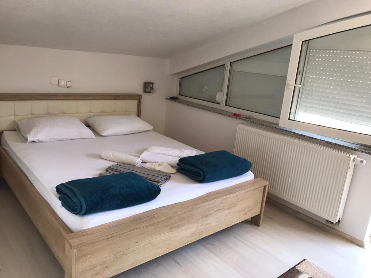 Apartmani Dino Blagaj Esterno foto