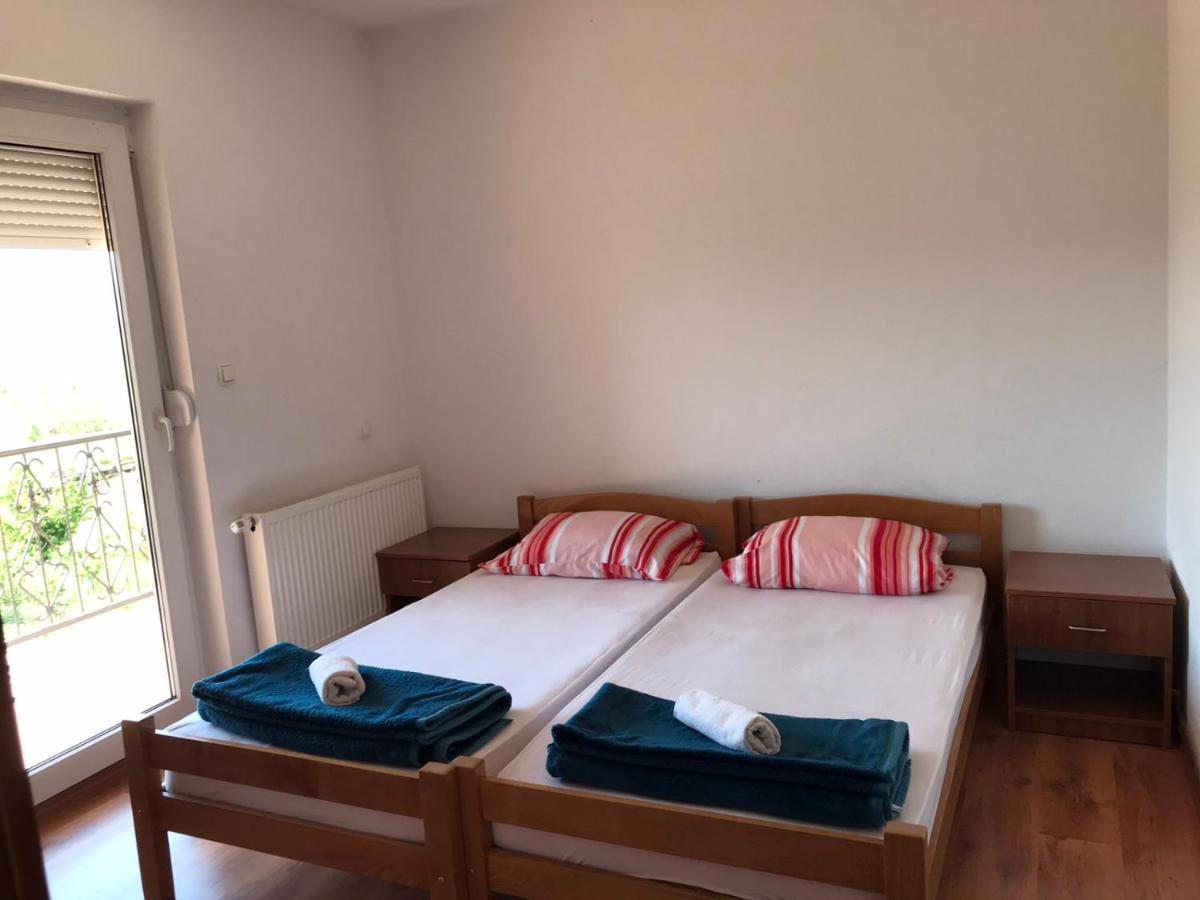 Apartmani Dino Blagaj Esterno foto